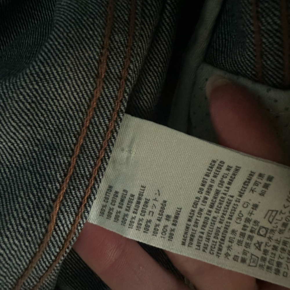 Abercrombie & Fitch Jean Jacket, Medium with Rhinestone bow pin, NWT - Picture 7 of 10